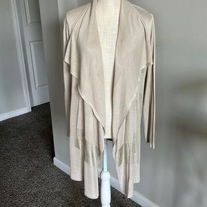 PREMISE.  NWT COMFY CARDIGAN